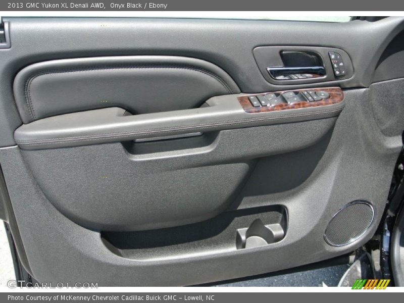 Onyx Black / Ebony 2013 GMC Yukon XL Denali AWD