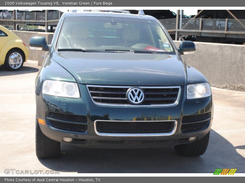Venetian Green / Pure Beige 2006 Volkswagen Touareg V8