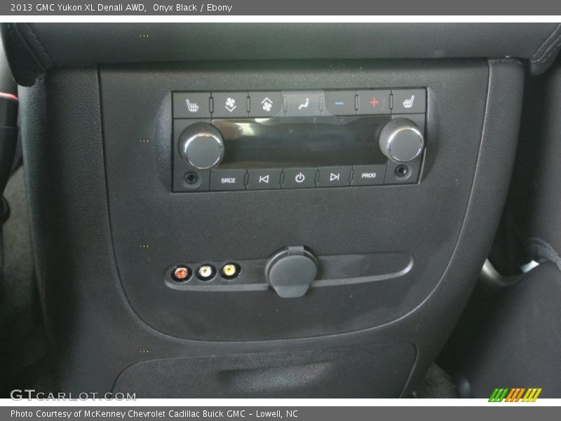 Onyx Black / Ebony 2013 GMC Yukon XL Denali AWD