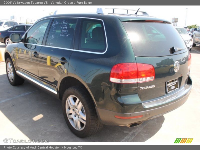 Venetian Green / Pure Beige 2006 Volkswagen Touareg V8