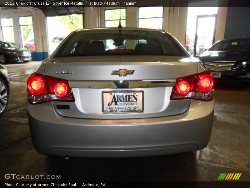 Silver Ice Metallic / Jet Black/Medium Titanium 2013 Chevrolet Cruze LS