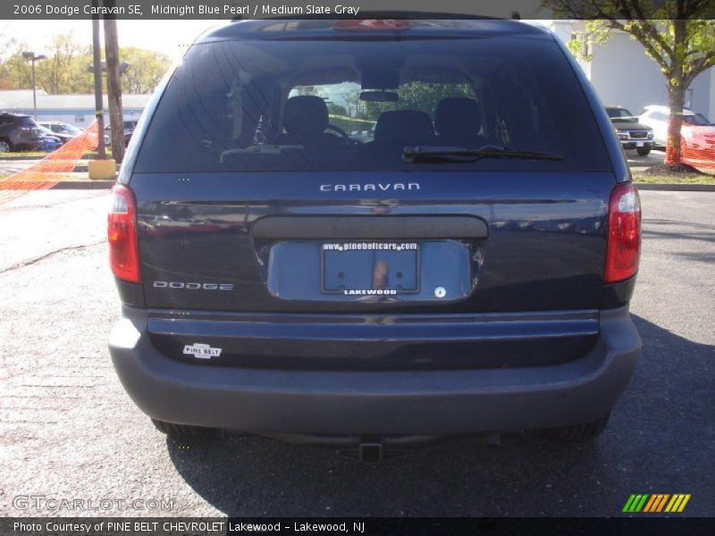 Midnight Blue Pearl / Medium Slate Gray 2006 Dodge Caravan SE