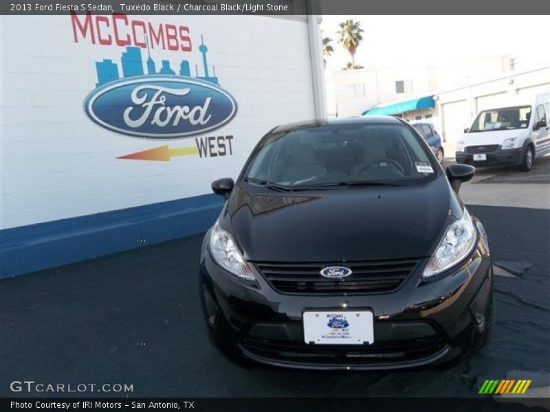 Tuxedo Black / Charcoal Black/Light Stone 2013 Ford Fiesta S Sedan