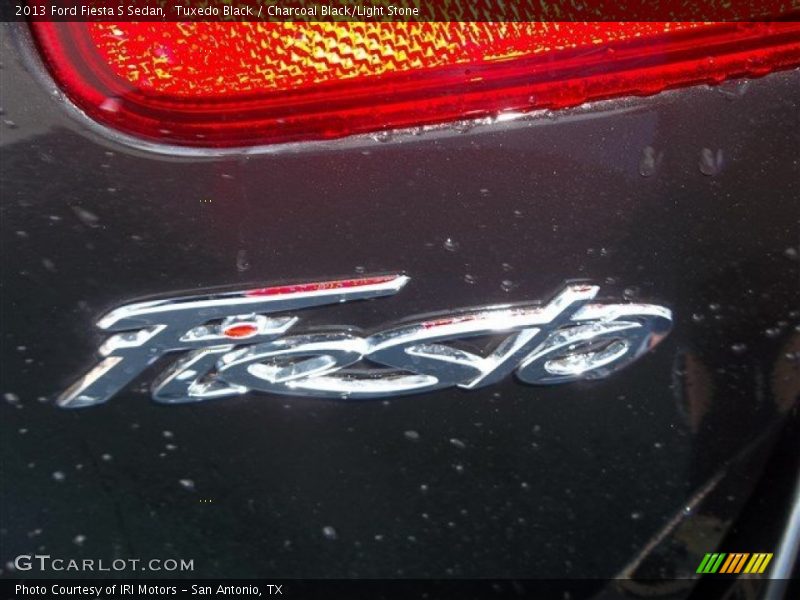 Tuxedo Black / Charcoal Black/Light Stone 2013 Ford Fiesta S Sedan