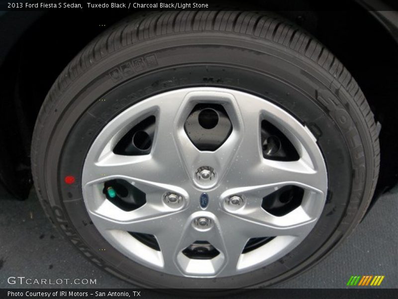 Tuxedo Black / Charcoal Black/Light Stone 2013 Ford Fiesta S Sedan