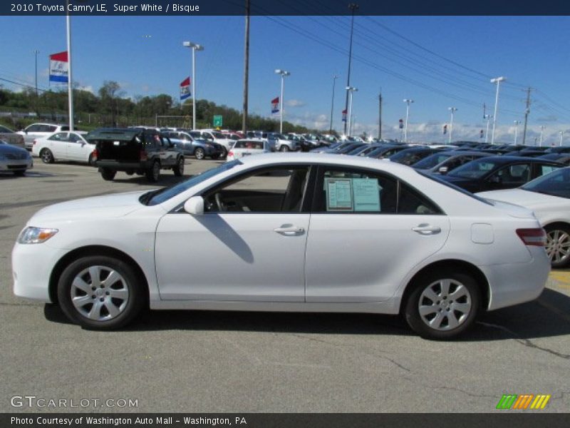 Super White / Bisque 2010 Toyota Camry LE