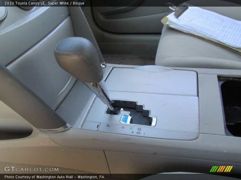 Super White / Bisque 2010 Toyota Camry LE