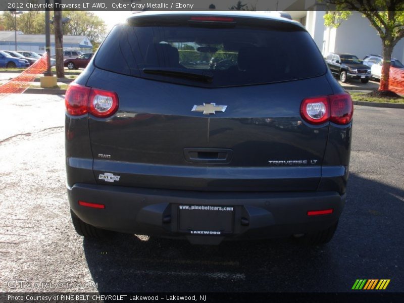 Cyber Gray Metallic / Ebony 2012 Chevrolet Traverse LT AWD