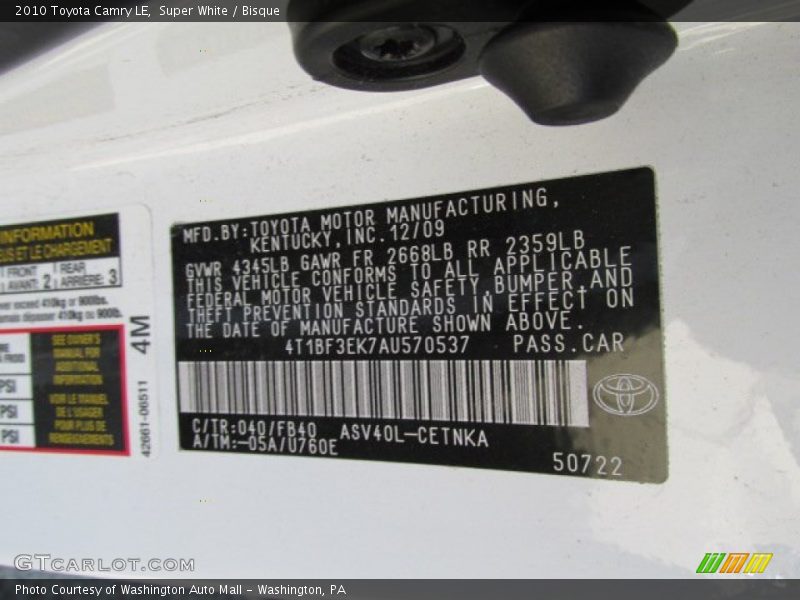 Super White / Bisque 2010 Toyota Camry LE