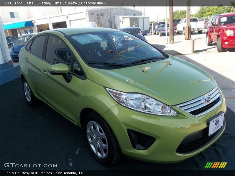 Lime Squeeze / Charcoal Black 2013 Ford Fiesta SE Sedan