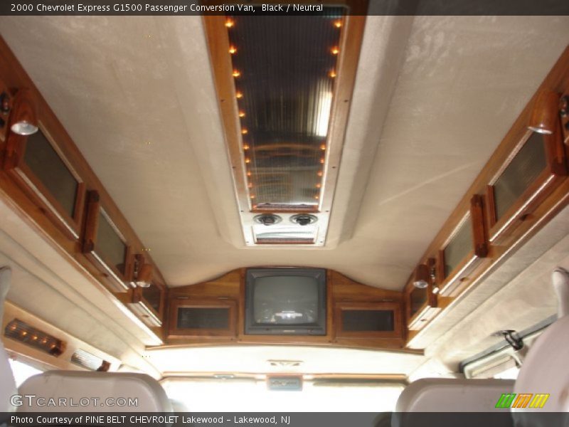 Black / Neutral 2000 Chevrolet Express G1500 Passenger Conversion Van