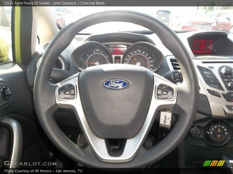 Lime Squeeze / Charcoal Black 2013 Ford Fiesta SE Sedan