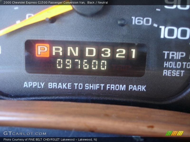 Black / Neutral 2000 Chevrolet Express G1500 Passenger Conversion Van