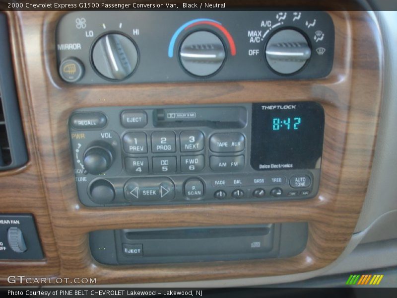 Controls of 2000 Express G1500 Passenger Conversion Van