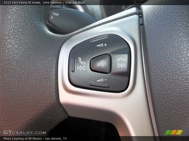 Lime Squeeze / Charcoal Black 2013 Ford Fiesta SE Sedan