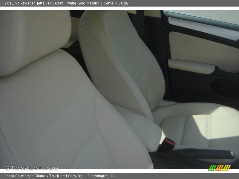 White Gold Metallic / Cornsilk Beige 2011 Volkswagen Jetta TDI Sedan