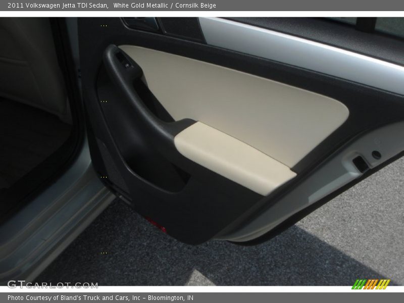 White Gold Metallic / Cornsilk Beige 2011 Volkswagen Jetta TDI Sedan
