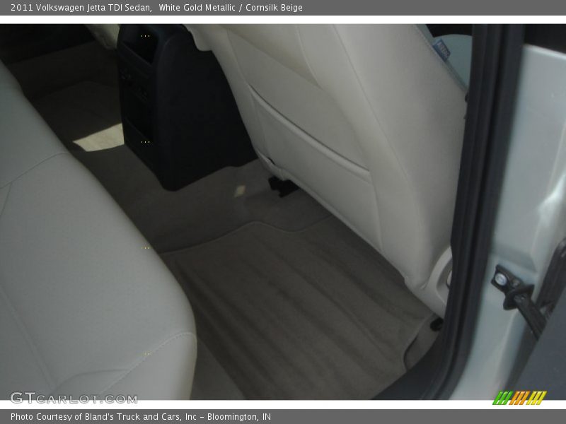 White Gold Metallic / Cornsilk Beige 2011 Volkswagen Jetta TDI Sedan