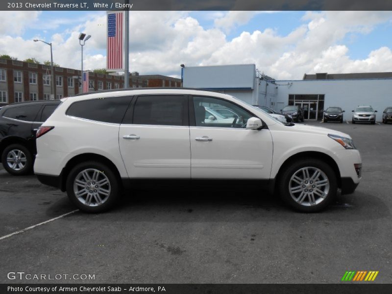 White / Ebony 2013 Chevrolet Traverse LT