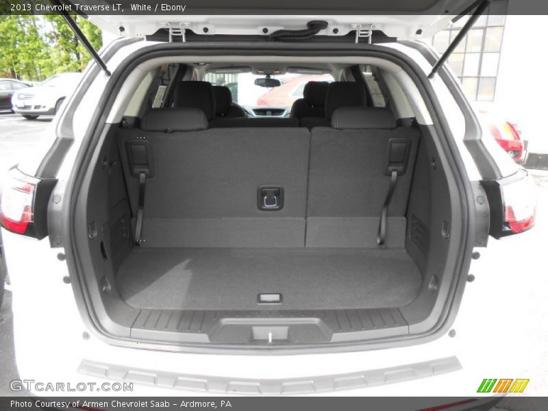 White / Ebony 2013 Chevrolet Traverse LT