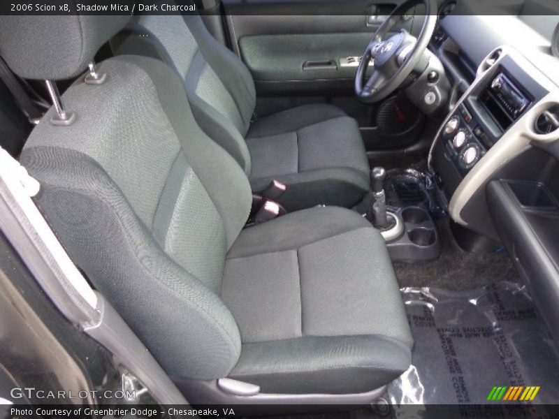 Front Seat of 2006 xB 