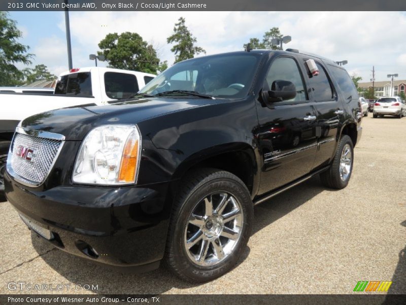 Onyx Black / Cocoa/Light Cashmere 2013 GMC Yukon Denali AWD