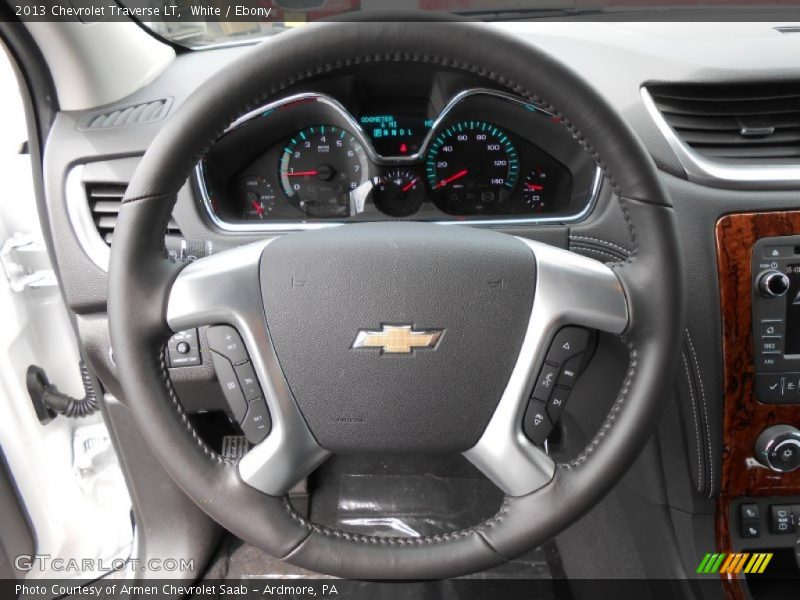White / Ebony 2013 Chevrolet Traverse LT