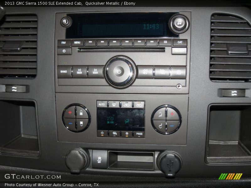 Controls of 2013 Sierra 1500 SLE Extended Cab