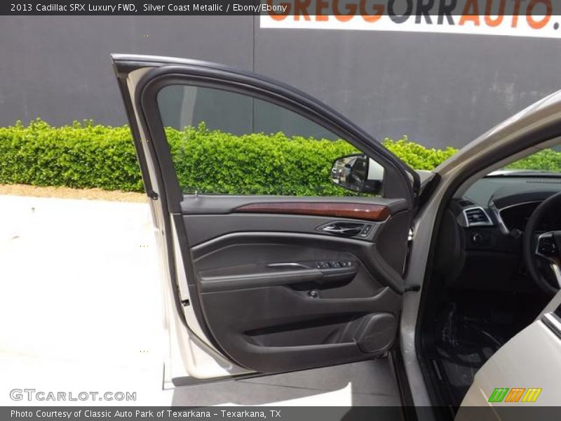 Silver Coast Metallic / Ebony/Ebony 2013 Cadillac SRX Luxury FWD