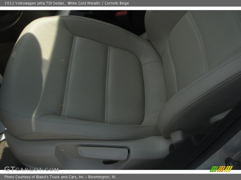 White Gold Metallic / Cornsilk Beige 2011 Volkswagen Jetta TDI Sedan