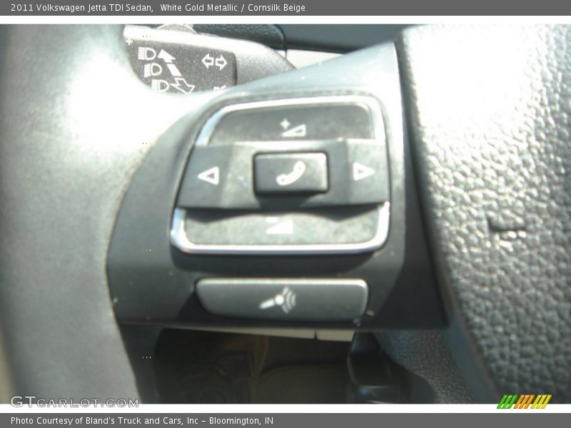 White Gold Metallic / Cornsilk Beige 2011 Volkswagen Jetta TDI Sedan