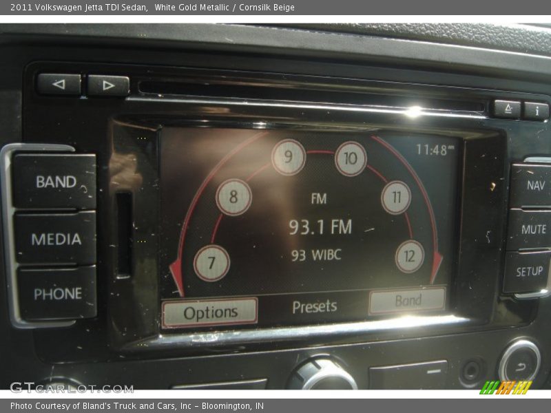 White Gold Metallic / Cornsilk Beige 2011 Volkswagen Jetta TDI Sedan