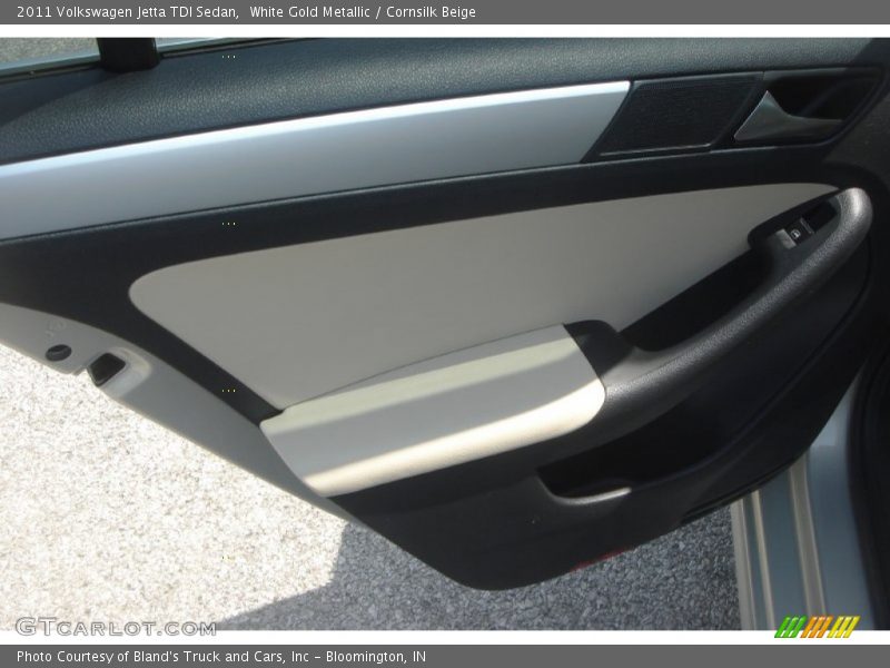 White Gold Metallic / Cornsilk Beige 2011 Volkswagen Jetta TDI Sedan