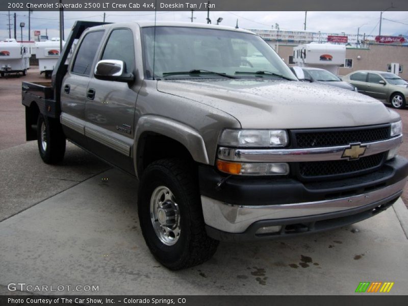 Doeskin Tan / Tan 2002 Chevrolet Silverado 2500 LT Crew Cab 4x4