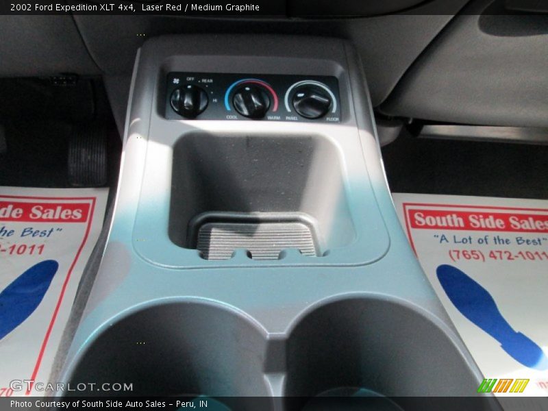 Laser Red / Medium Graphite 2002 Ford Expedition XLT 4x4