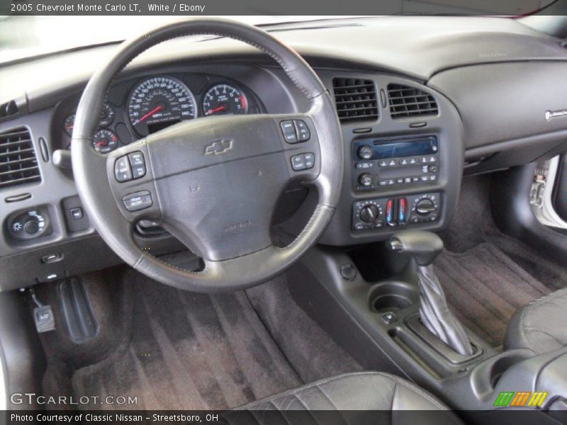 White / Ebony 2005 Chevrolet Monte Carlo LT