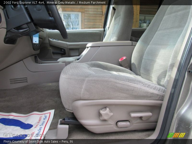 Mineral Grey Metallic / Medium Parchment 2002 Ford Explorer XLT 4x4