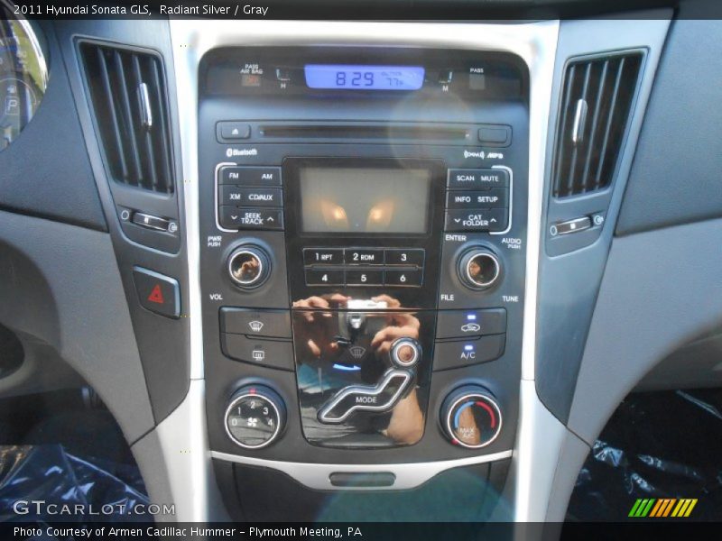 Radiant Silver / Gray 2011 Hyundai Sonata GLS