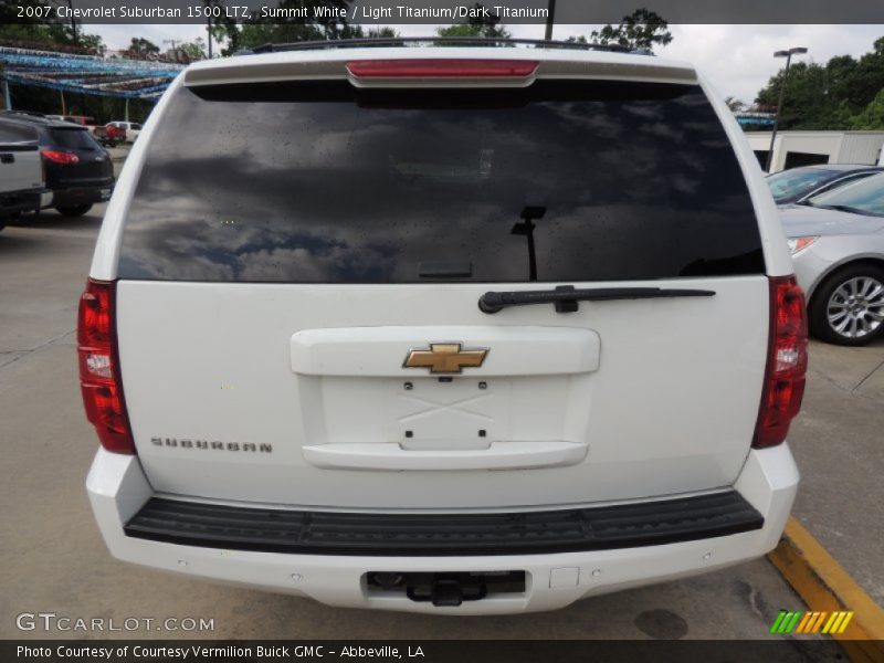 Summit White / Light Titanium/Dark Titanium 2007 Chevrolet Suburban 1500 LTZ