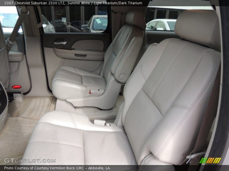 Summit White / Light Titanium/Dark Titanium 2007 Chevrolet Suburban 1500 LTZ