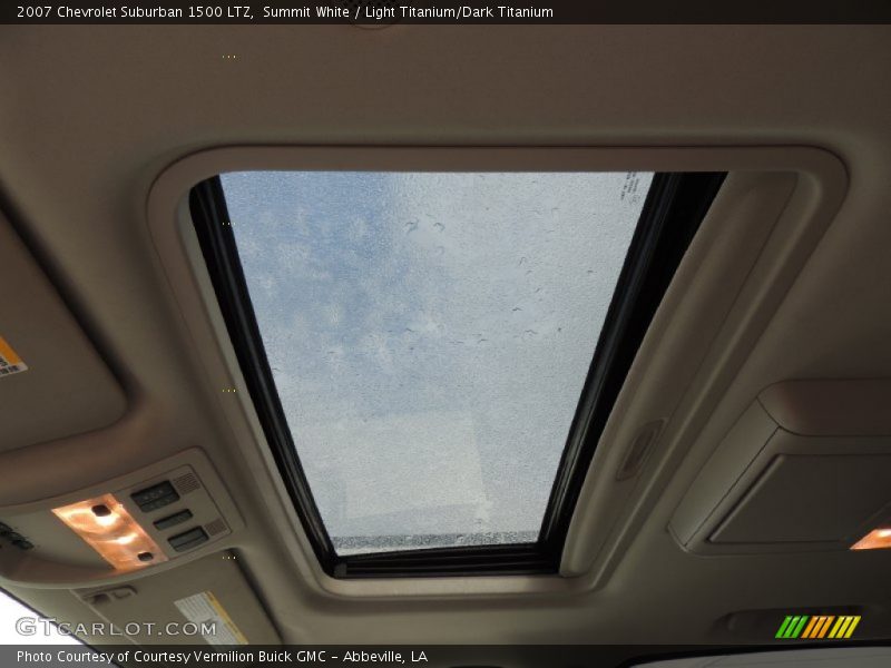 Summit White / Light Titanium/Dark Titanium 2007 Chevrolet Suburban 1500 LTZ