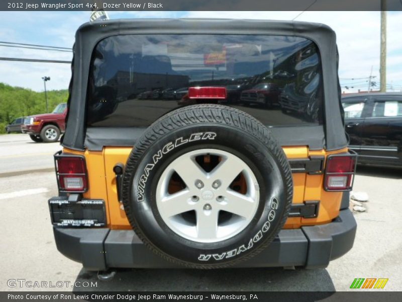 Dozer Yellow / Black 2012 Jeep Wrangler Sport 4x4