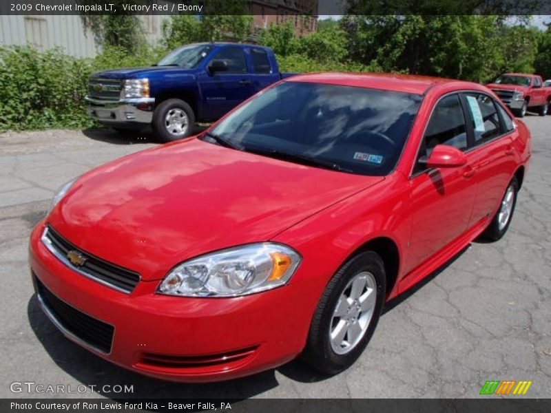 Front 3/4 View of 2009 Impala LT