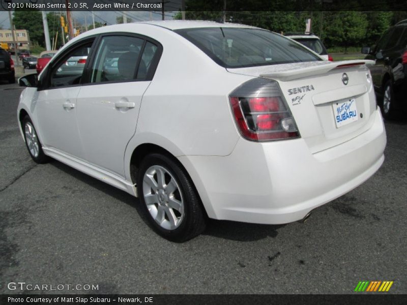 Aspen White / Charcoal 2010 Nissan Sentra 2.0 SR