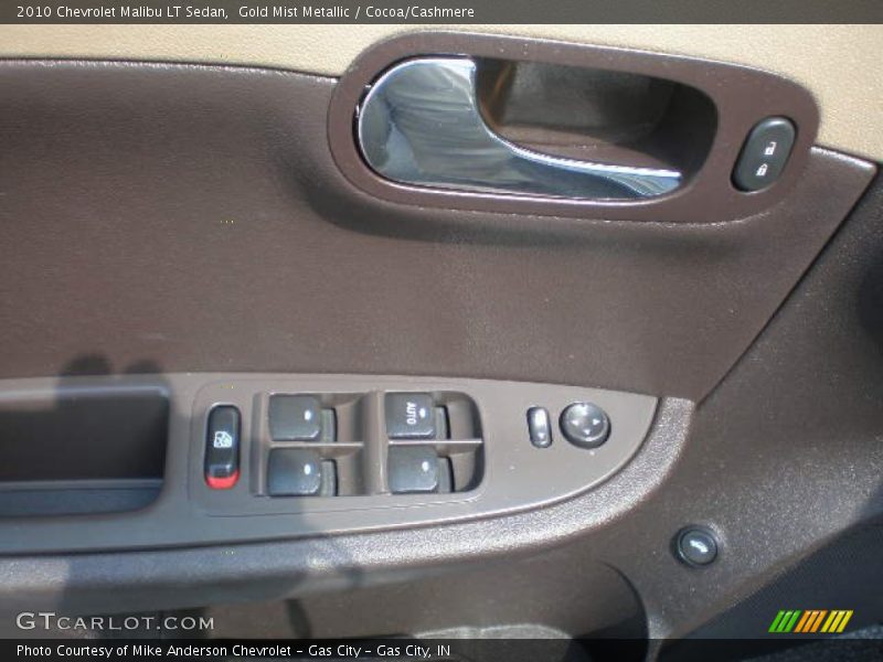 Controls of 2010 Malibu LT Sedan