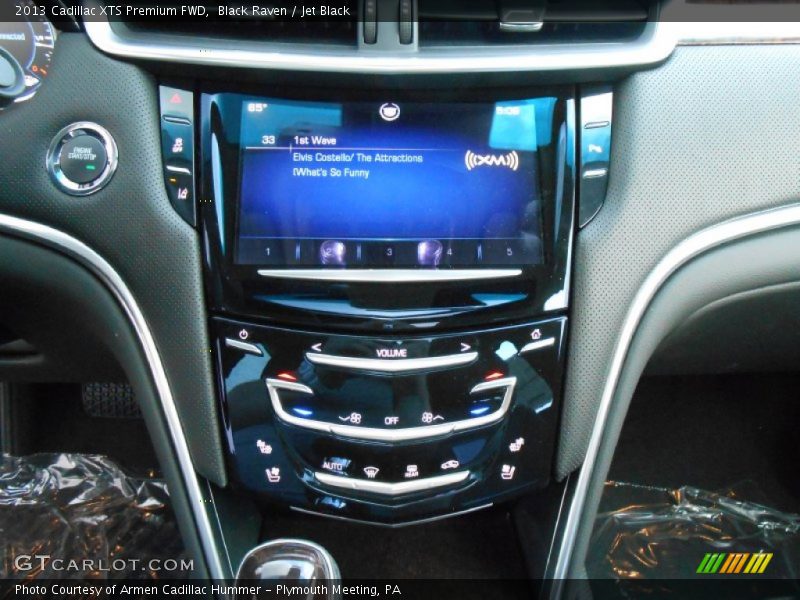 Controls of 2013 XTS Premium FWD