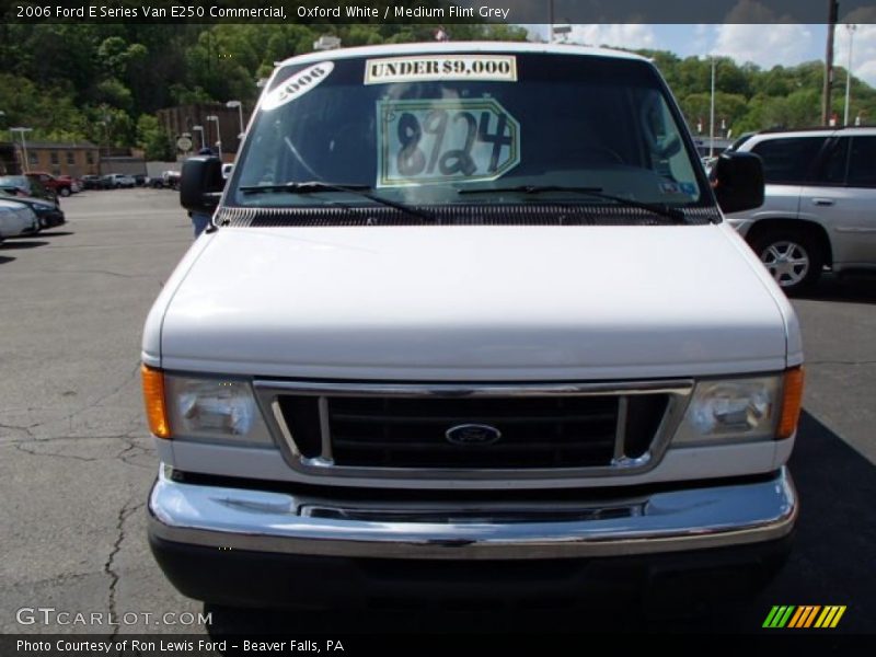 Oxford White / Medium Flint Grey 2006 Ford E Series Van E250 Commercial