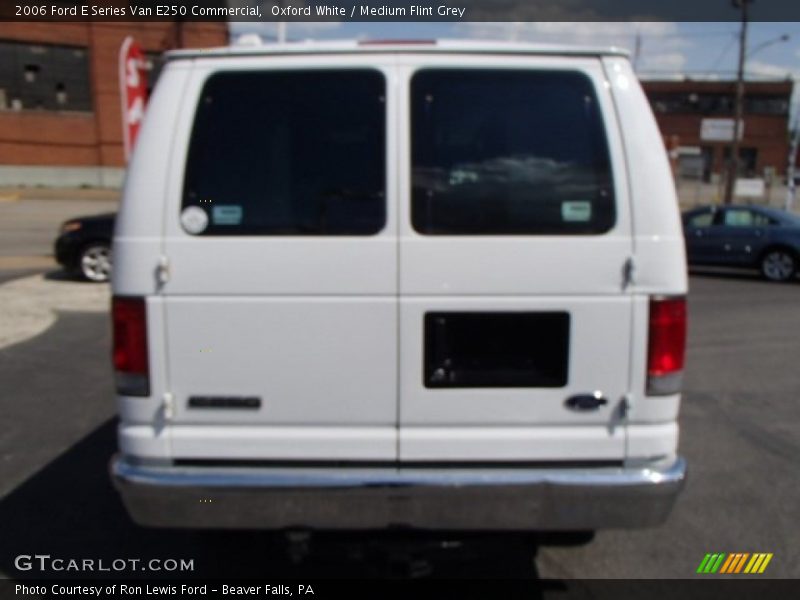 Oxford White / Medium Flint Grey 2006 Ford E Series Van E250 Commercial