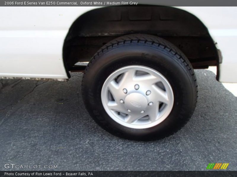 Oxford White / Medium Flint Grey 2006 Ford E Series Van E250 Commercial