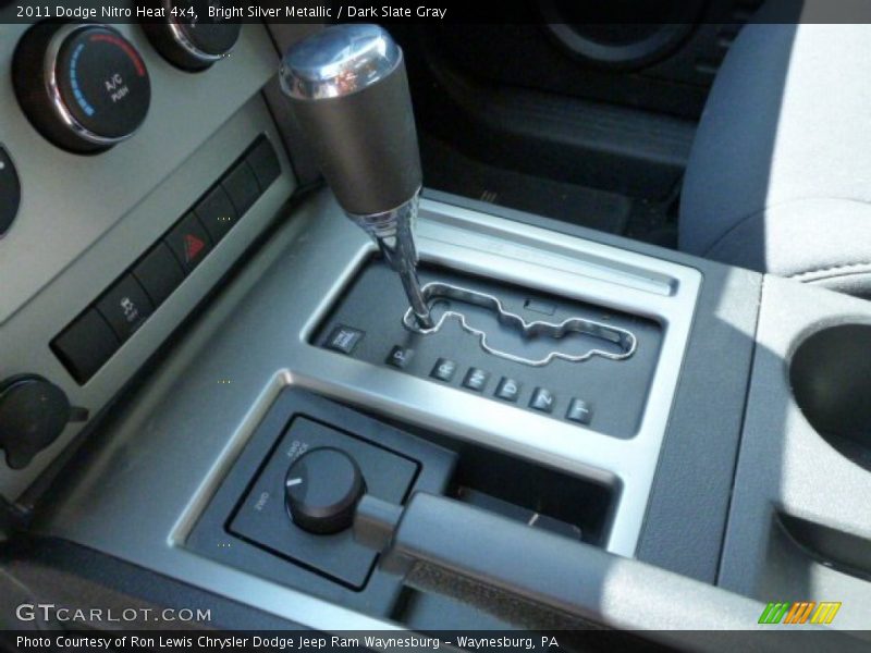 Bright Silver Metallic / Dark Slate Gray 2011 Dodge Nitro Heat 4x4